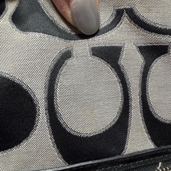 Coach Signature Jacquard Shoulder Bag – Black/Grey Patent Leather Trim - Picture 9 of 16